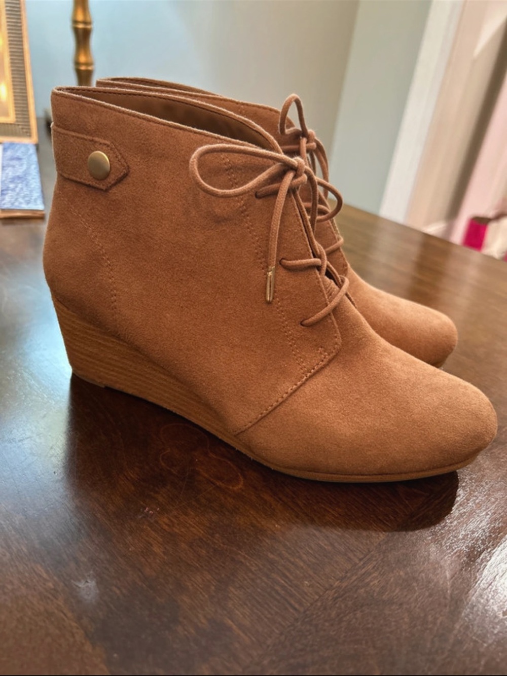 Dr. Scholl's Tan Suede Lace-Up Wedge Booties